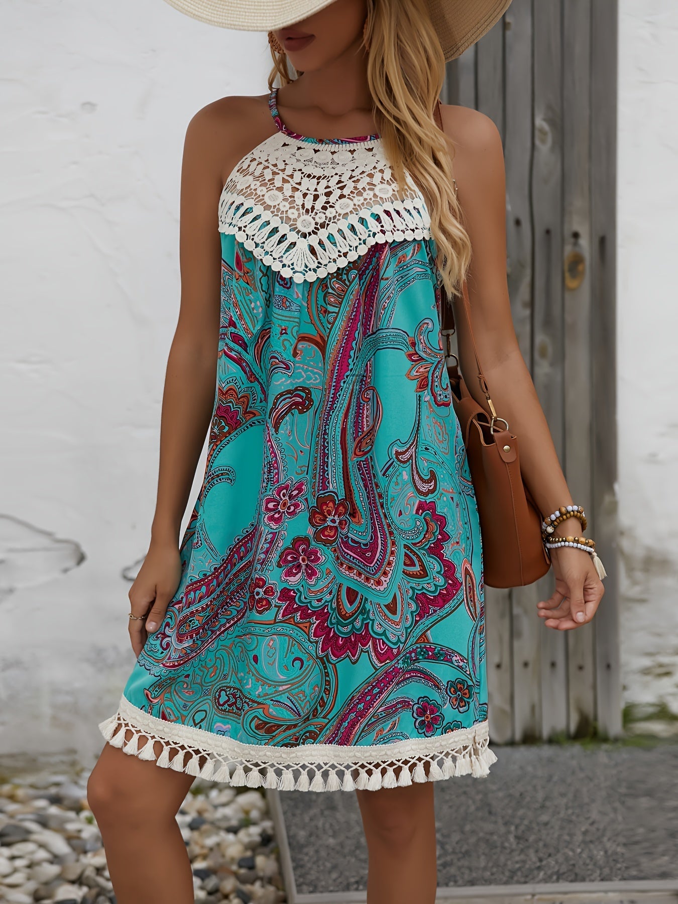 Women's Summer Beach Dress in Boho Style with Crochet Details and Paisley Pattern – Elegant Casual Tunic Dress for Vacation and Everyday Wear