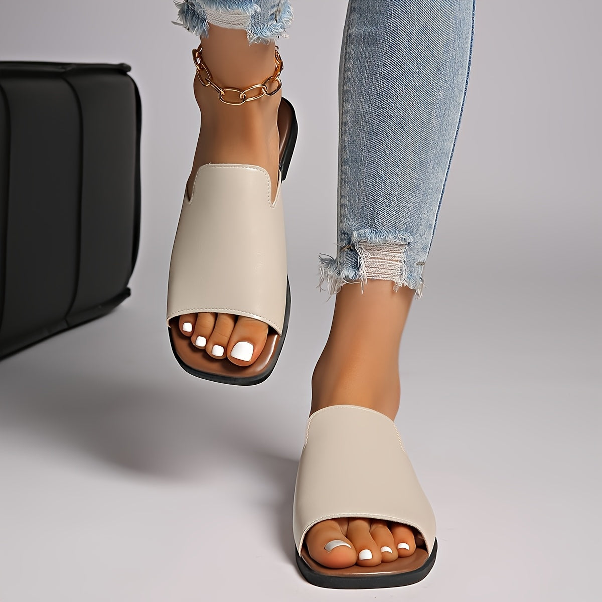 Women's Slip-On Sandals with Square Toe – Modern Style for Everyday and Leisure