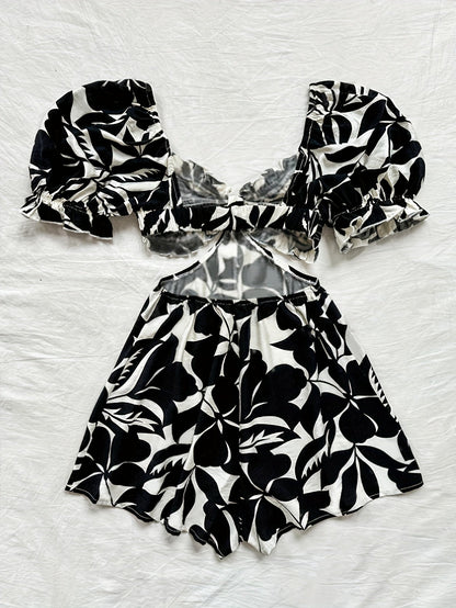Damen Sommer Jumpsuit mit Puffärmeln und tropischem Blattmuster – Perfekt für Strand und Urlaub