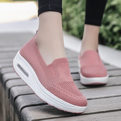 Women's slip-on casual shoes with comfortable sole and ergonomic support