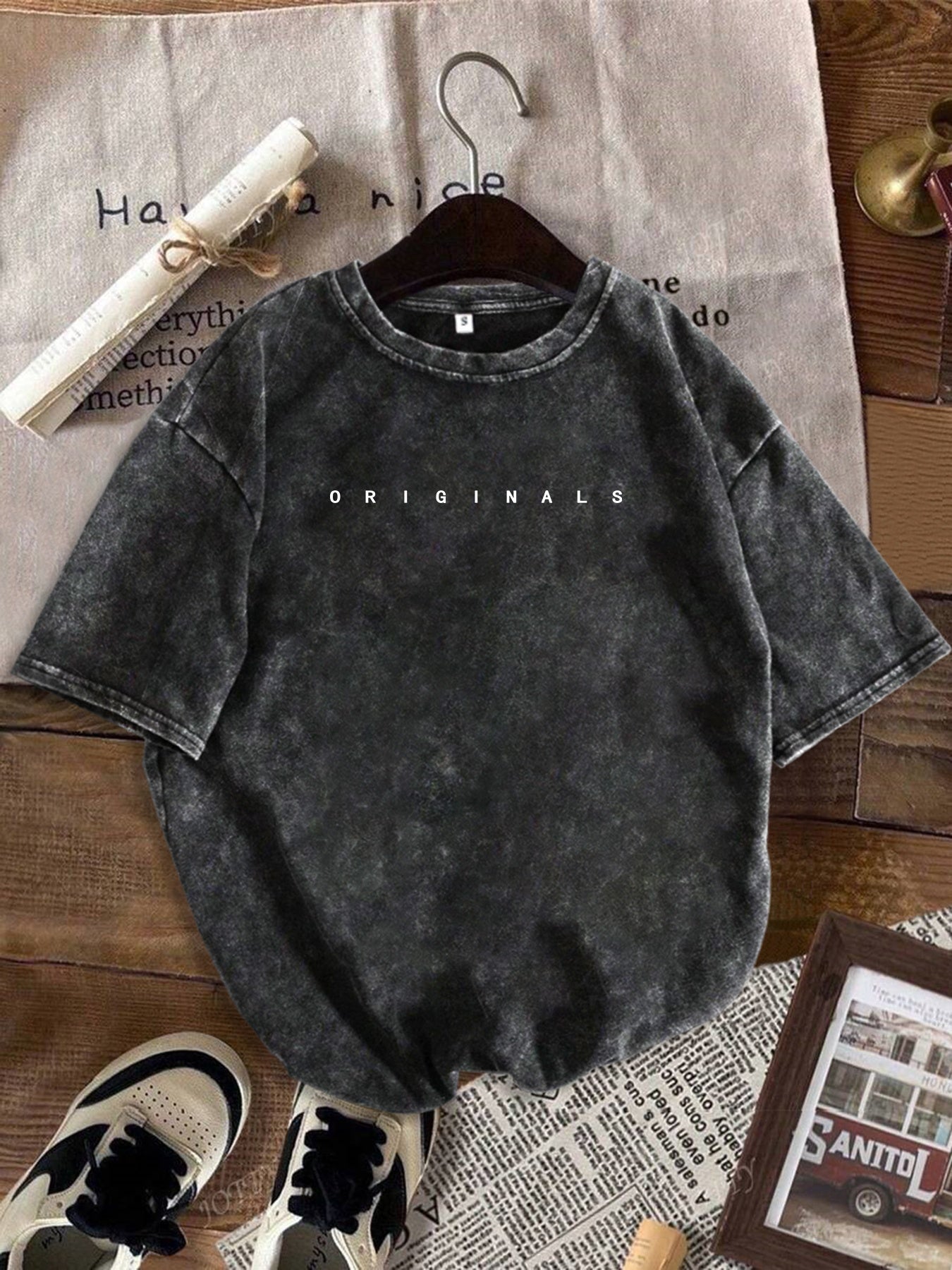 Women's Casual Street Style T-Shirt with Print and High-Waist Denim Shorts – Perfect for Summer