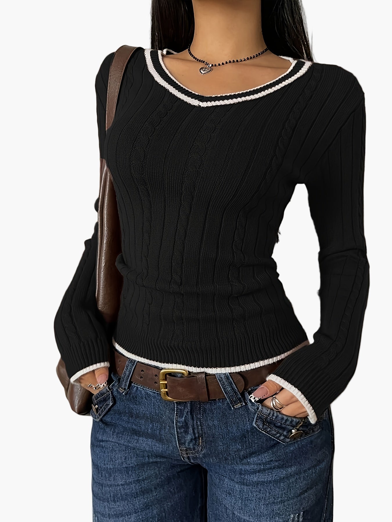 Women's knitted sweater in vintage style with V-neck – figure-hugging, everyday & leisure