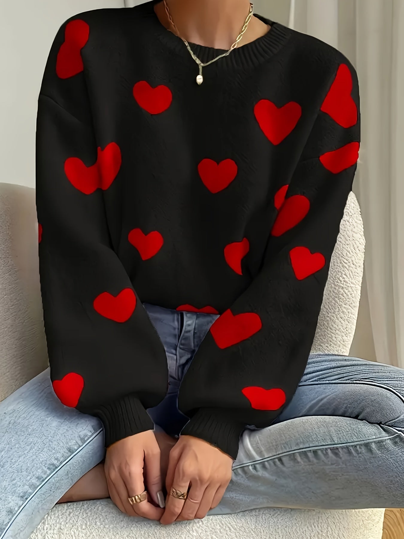 Women's sweater with heart pattern, crew neck, long-sleeve knit sweater
