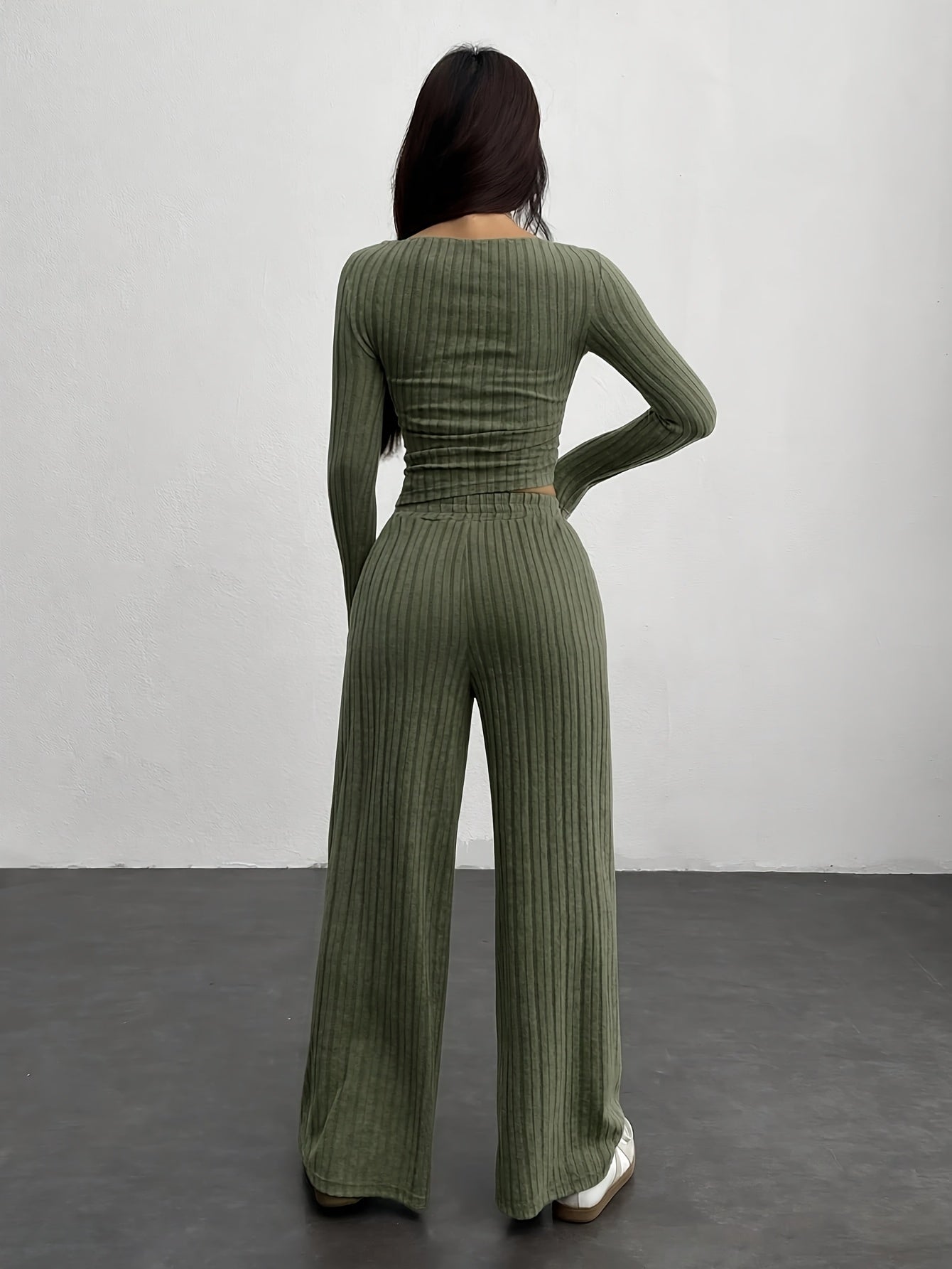Ribbed loungewear set for women, long-sleeve crop top and wide-leg pants