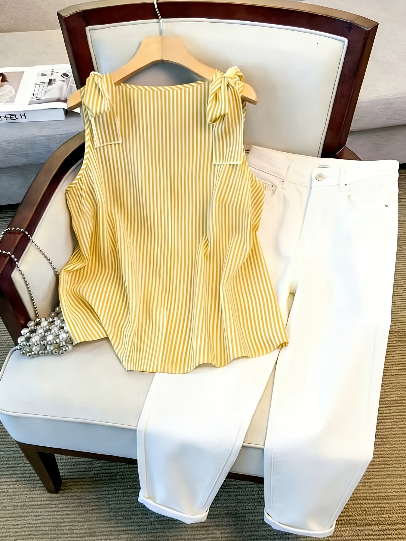 Women's blouse top with stripe pattern and button placket – Elegant V-neck, ideal for office and everyday wear