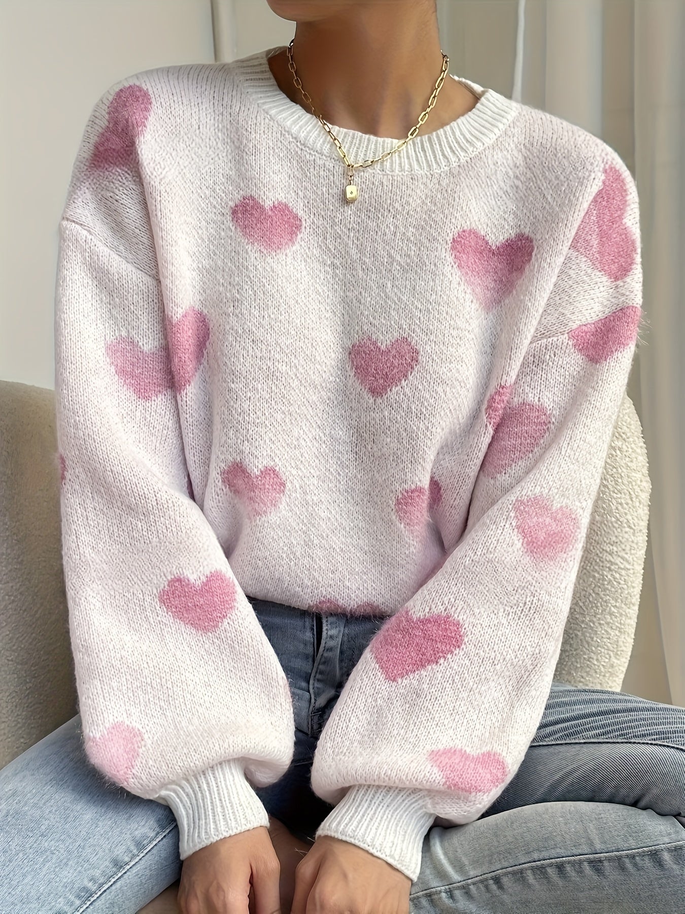 Women's sweater with heart pattern, crew neck, long-sleeve knit sweater