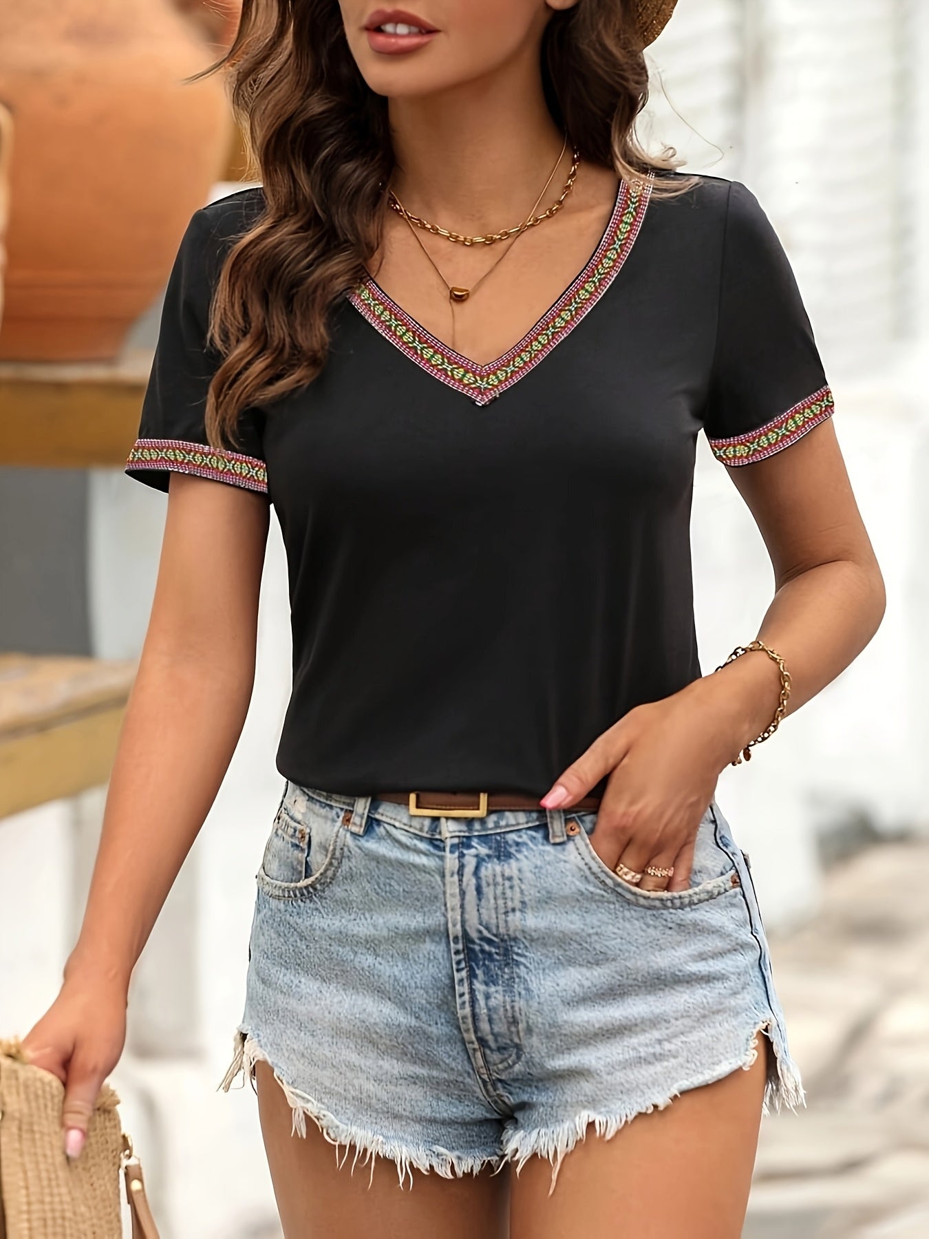 Women's T-Shirt with Ethnic Pattern V-Neck Short Sleeve – Casual Summer Style