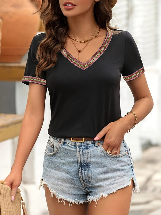Women's T-Shirt with Ethnic Pattern V-Neck Short Sleeve – Casual Summer Style