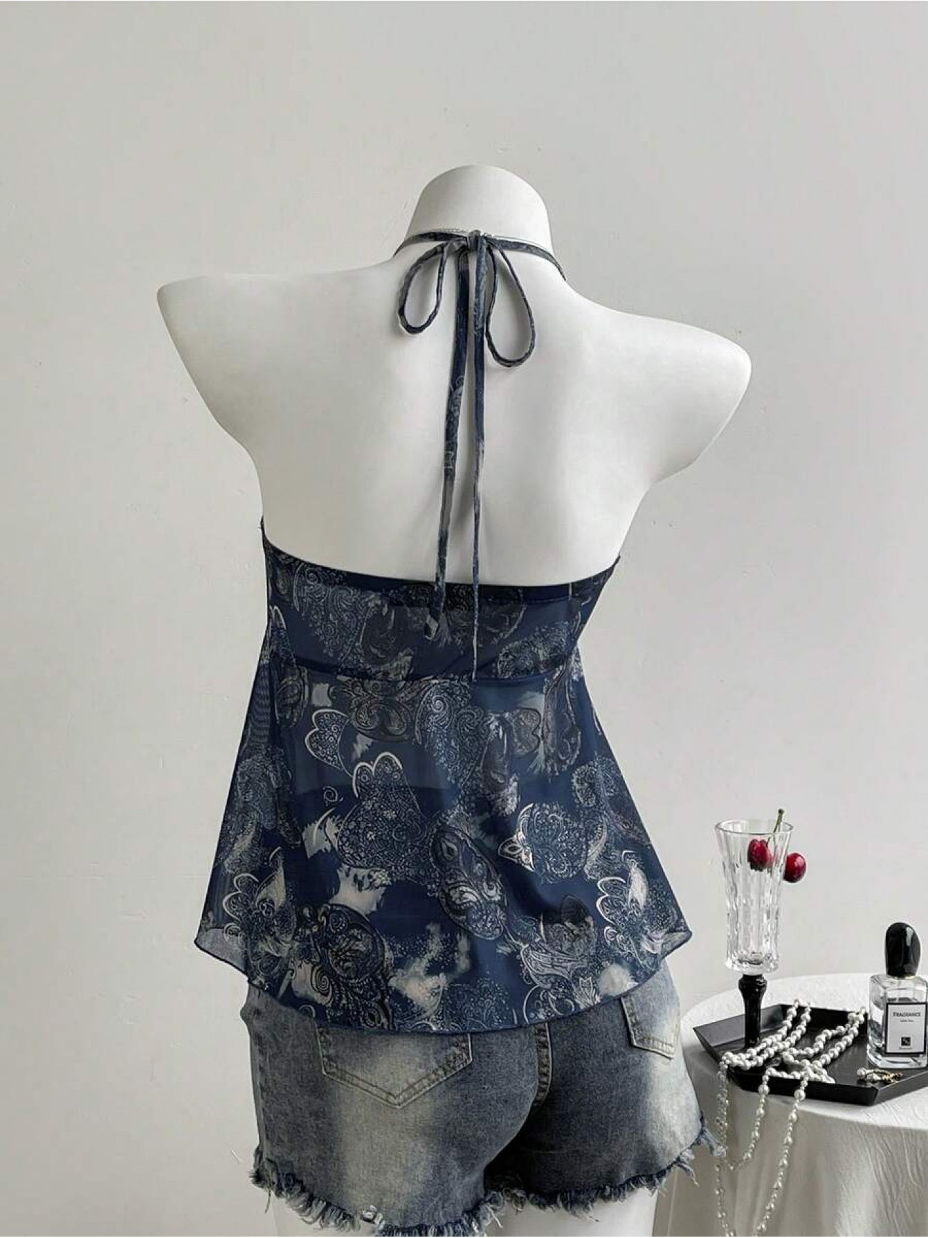Women's Halterneck Top with Ruffles and Romantic Pattern – Ideal for Casual Wear and Summer