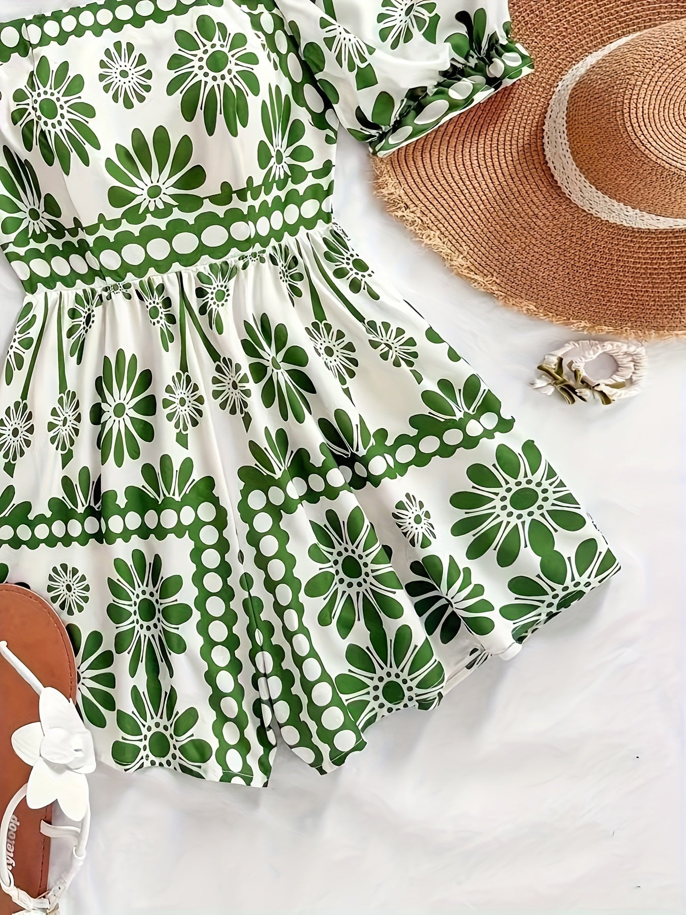 Women's jumpsuit with puff sleeves and vintage floral pattern – elegant one-piece for summer and leisure