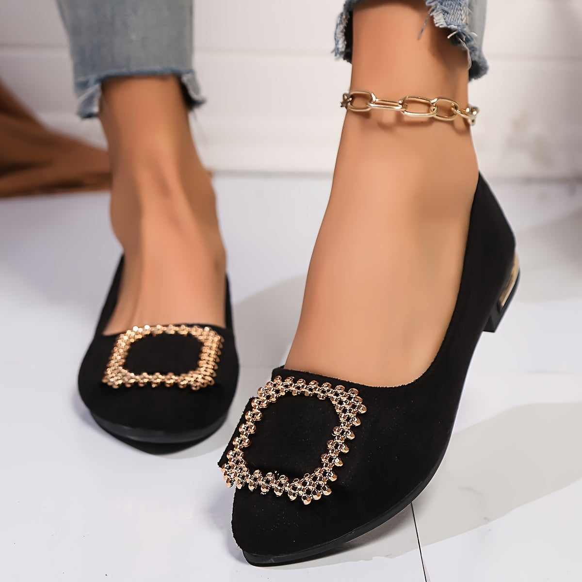 Women's Ballerinas with Rhinestone Decoration and Pointed Toe – Elegant Slip-On Shoes for Everyday and Office Use
