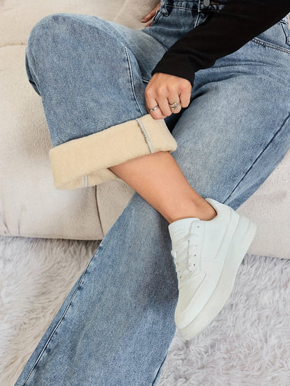 Women's wide-leg jeans with teddy lining, light blue