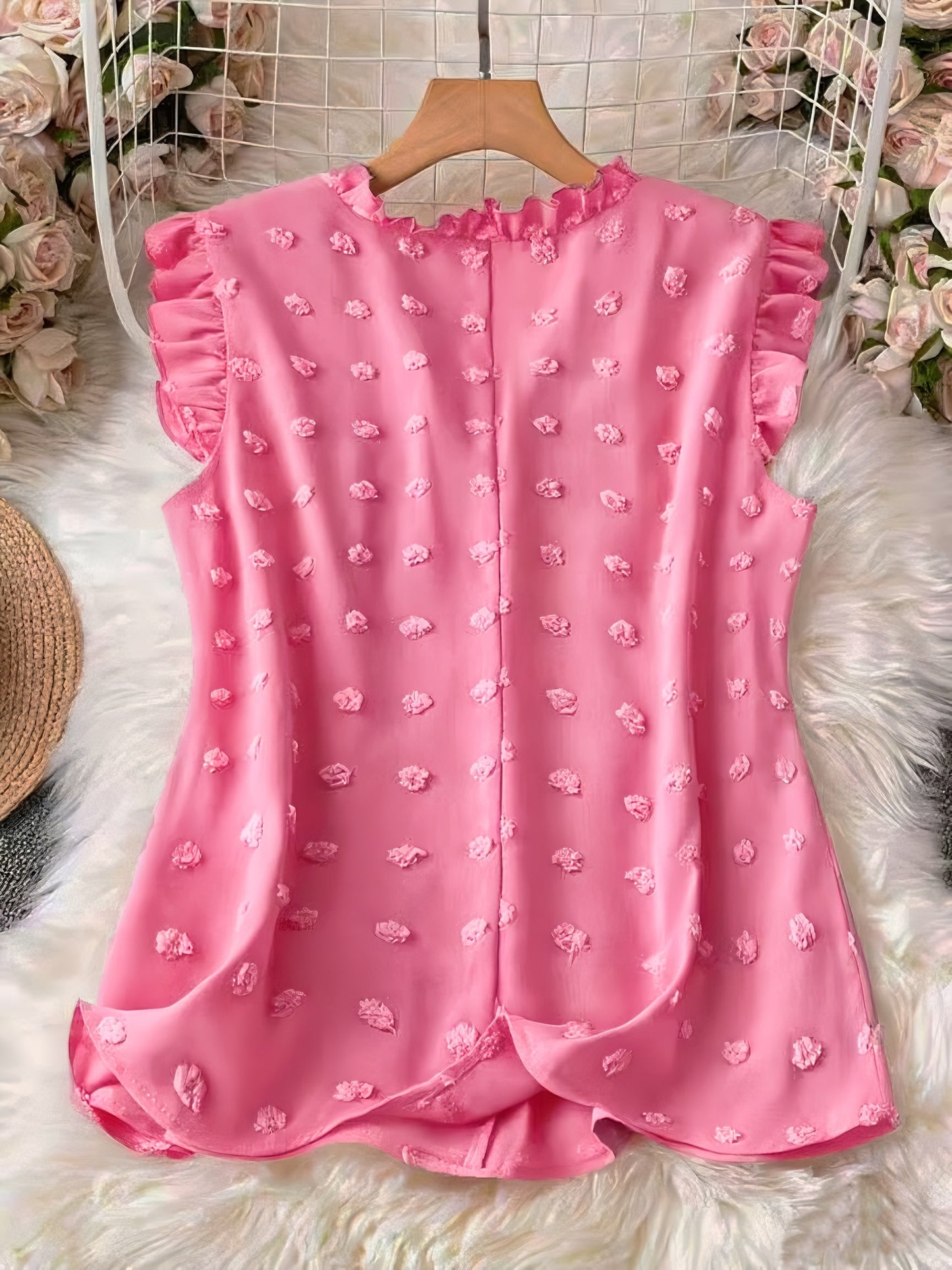 Women's Elegant Blouse with Ruffles and V-Neck – Casual & Office