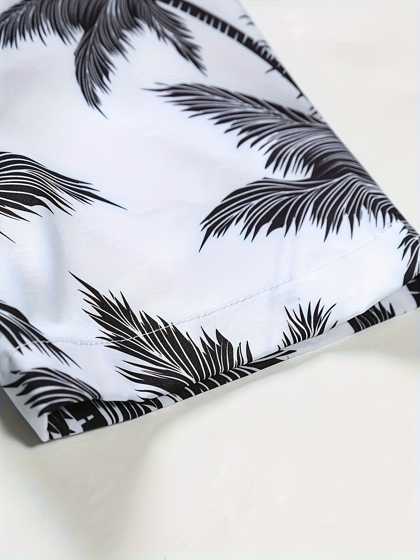 Herren Sommer-Set Kurzarm Hawaiihemd und Shorts – Palmenmuster, Freizeit, Urlaub, Strandmode