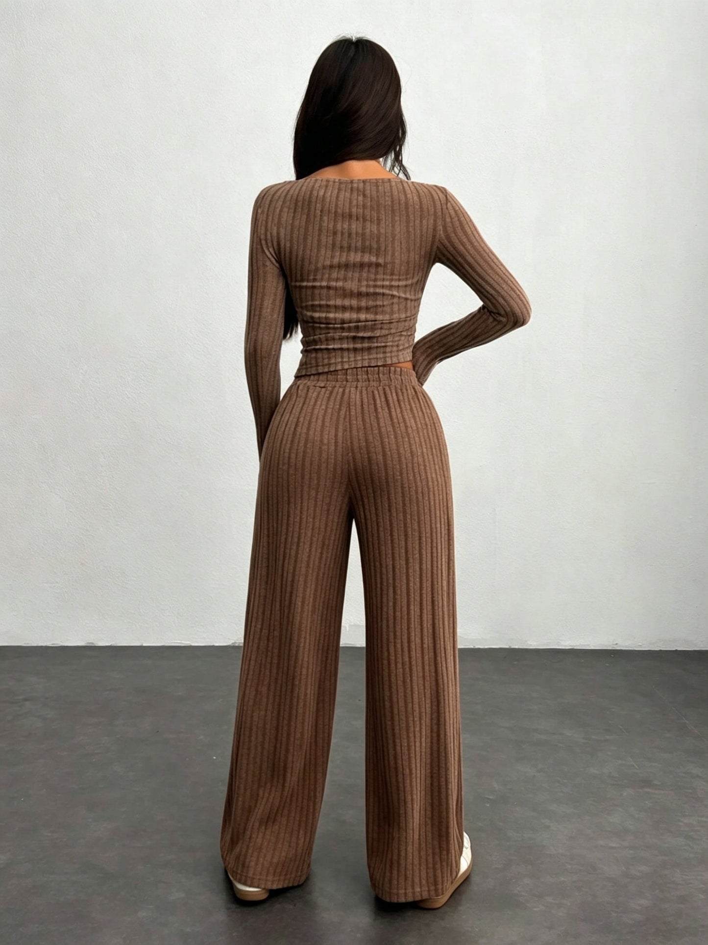 Ribbed loungewear set for women, long-sleeve crop top and wide-leg pants