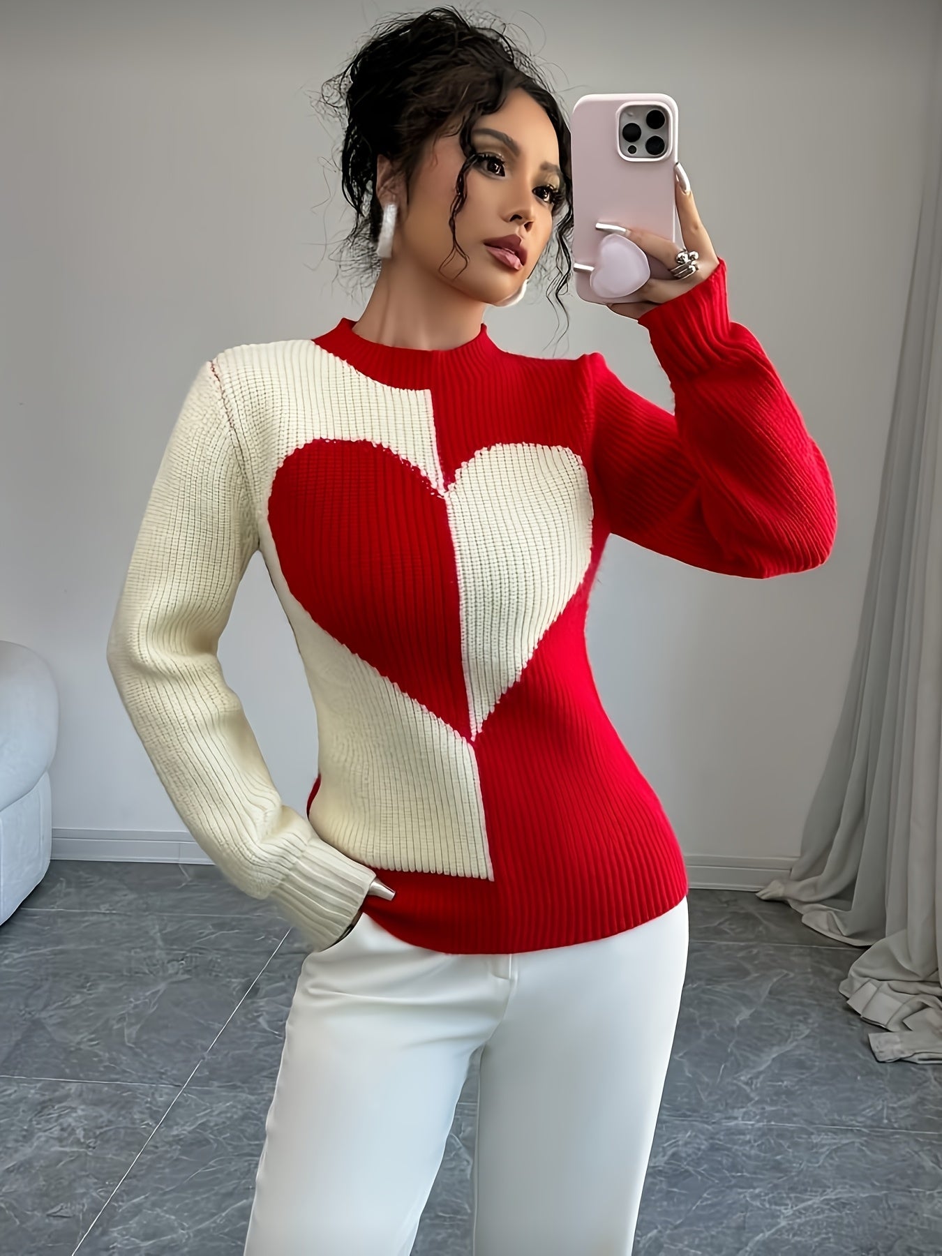 Women’s knitted pullover with heart pattern, crew neck, ribbed knit, long sleeves