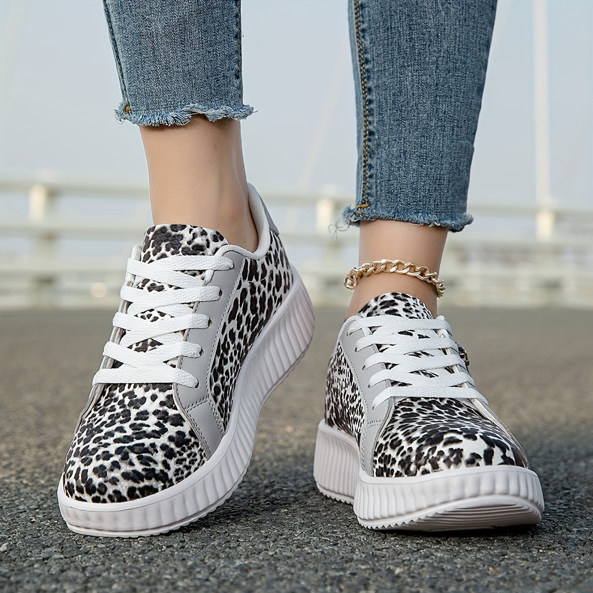 Women's Platform Sneakers with Leopard Print and Zipper – Fashionable Casual Shoes for Everyday and Street Style