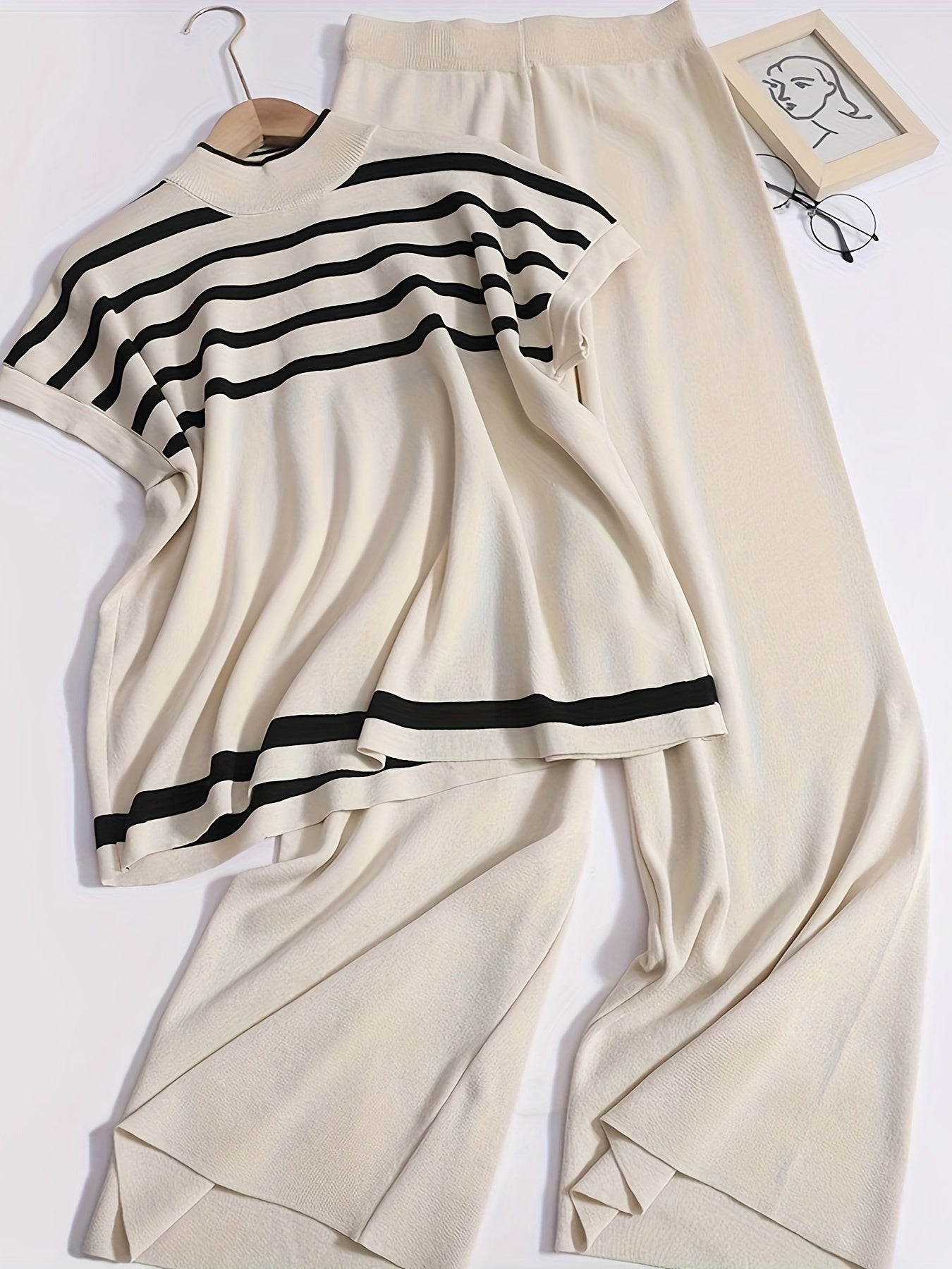 Women's Elegant Striped Set with Wide-Leg Pants – Casual, Fashionable Two-Piece for Spring and Summer