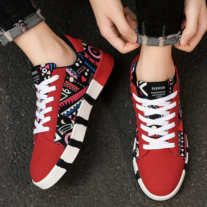 Men's sneakers with colorful geometric pattern – street style casual shoes for outdoor and everyday use