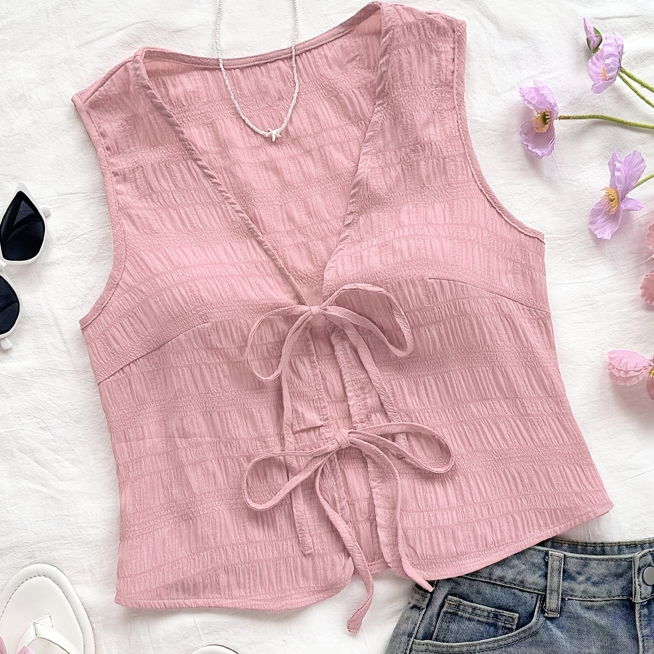 Women's sleeveless vest with tie and crinkle look – Boho streetwear for leisure & vacation
