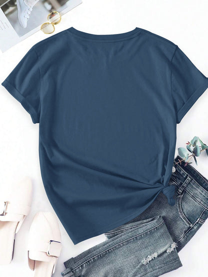 Women's T-shirt with Wildflower Print – Modern Casual Shirt with Floral Illustration, Short Sleeve, Ideal for Everyday & Leisure