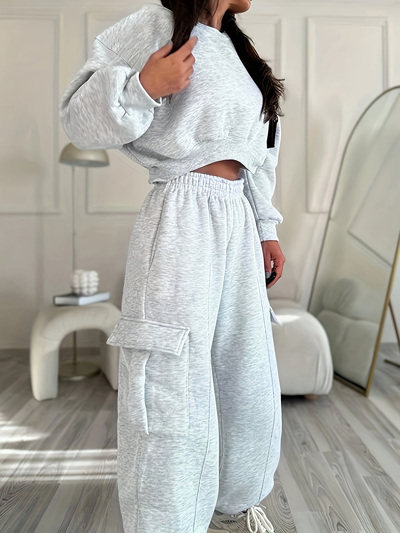 Damen Loungewear Set Grau Oversize Hoodie Cropped Jogginghose Cargotaschen
