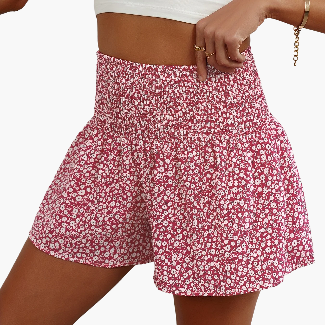 Women's summer shorts with floral pattern and smocked waistband – Casual high waist leisure pants