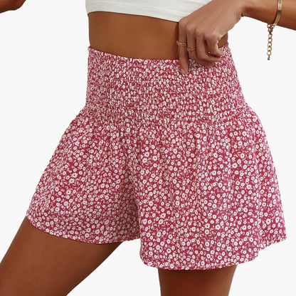 Women's summer shorts with floral pattern and smocked waistband – Casual high waist leisure pants