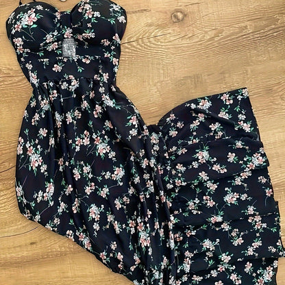 Damen Maxikleid mit Polka Dots und Rüschen – Elegantes Sommerkleid im Vintage-Stil für besondere Anlässe
