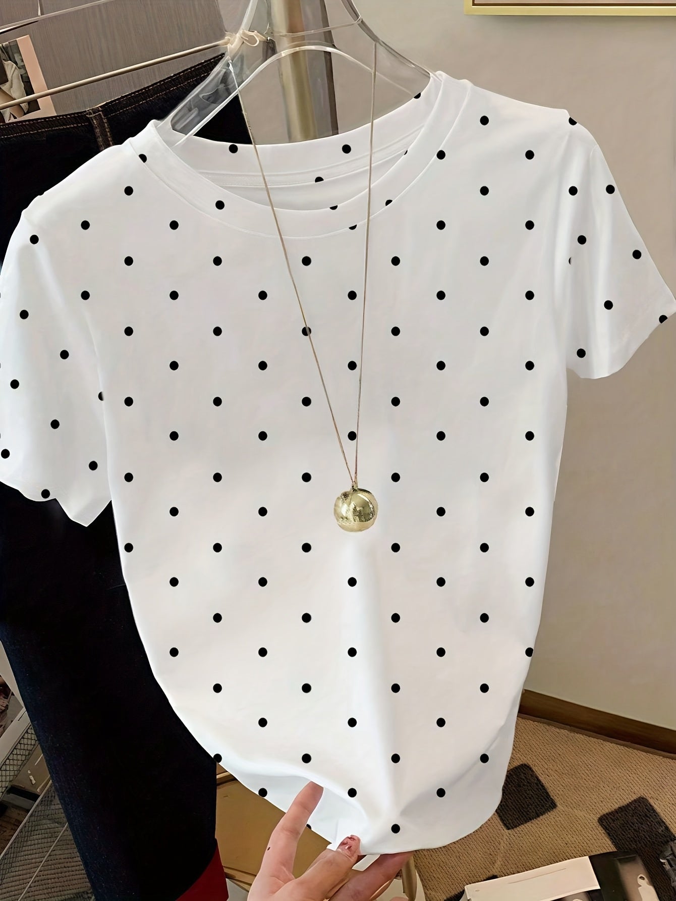 Women's Polka Dot T-Shirt in Elegant Style – Perfect for Everyday and Leisure