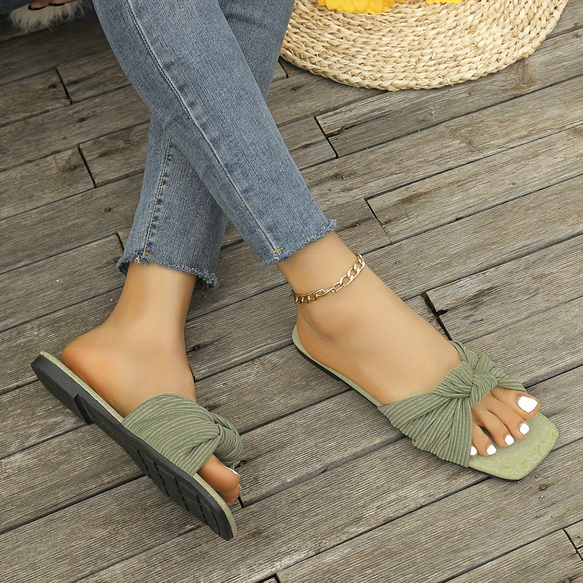 Women's Slip-On Sandals with Knot Detail – Fashionable Summer Shoes for Leisure and Everyday Wear