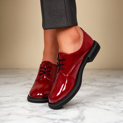 Damen Lack Derby Schnürschuhe mit Profilsohle