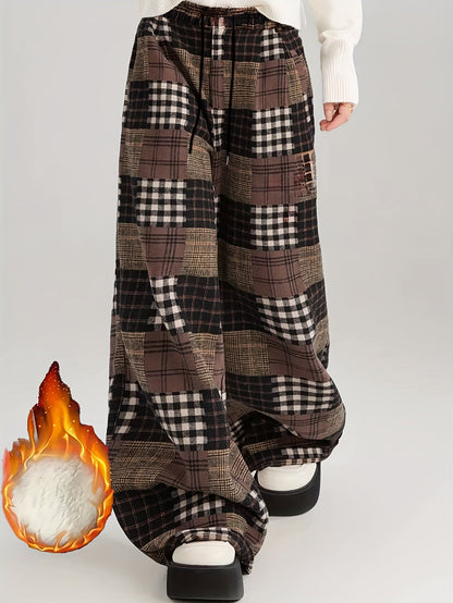 Weite Patchwork-Hose mit Karomuster und Innenfutter