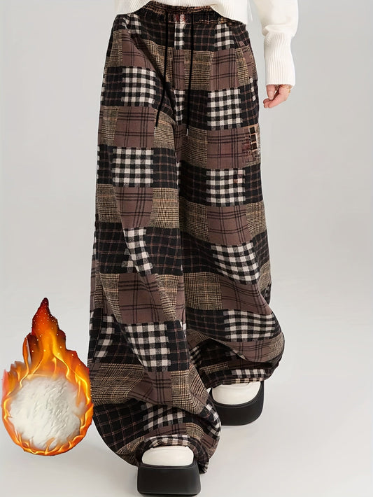 Weite Patchwork-Hose mit Karomuster und Innenfutter