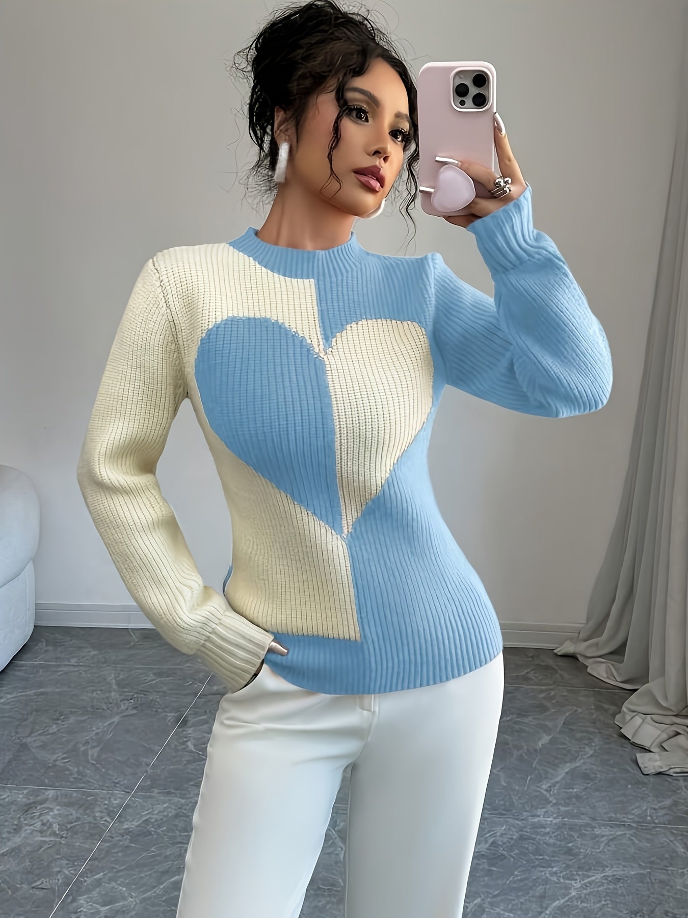 Women’s knitted pullover with heart pattern, crew neck, ribbed knit, long sleeves