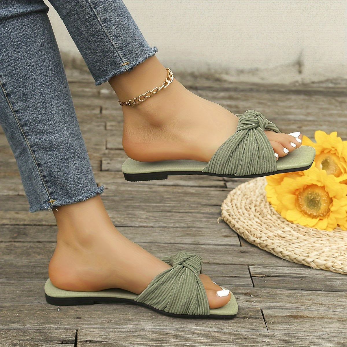 Women's Slip-On Sandals with Knot Detail – Fashionable Summer Shoes for Leisure and Everyday Wear