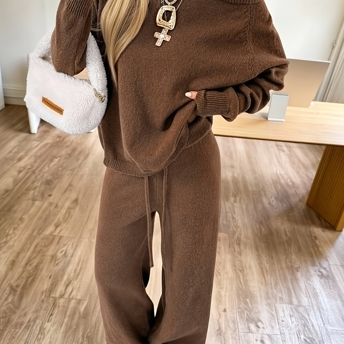 Damen Loungewear Set Braun mit Rundhals-Pullover & Weite Hose