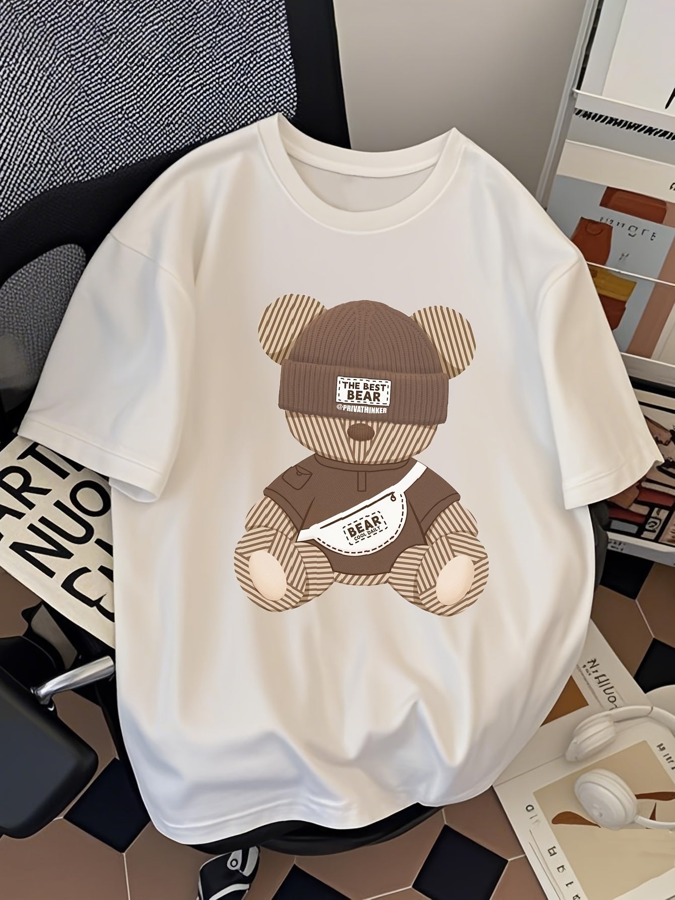 Men's Streetwear T-Shirt with Bear Print – Urban Style, Casual Look, Short Sleeve