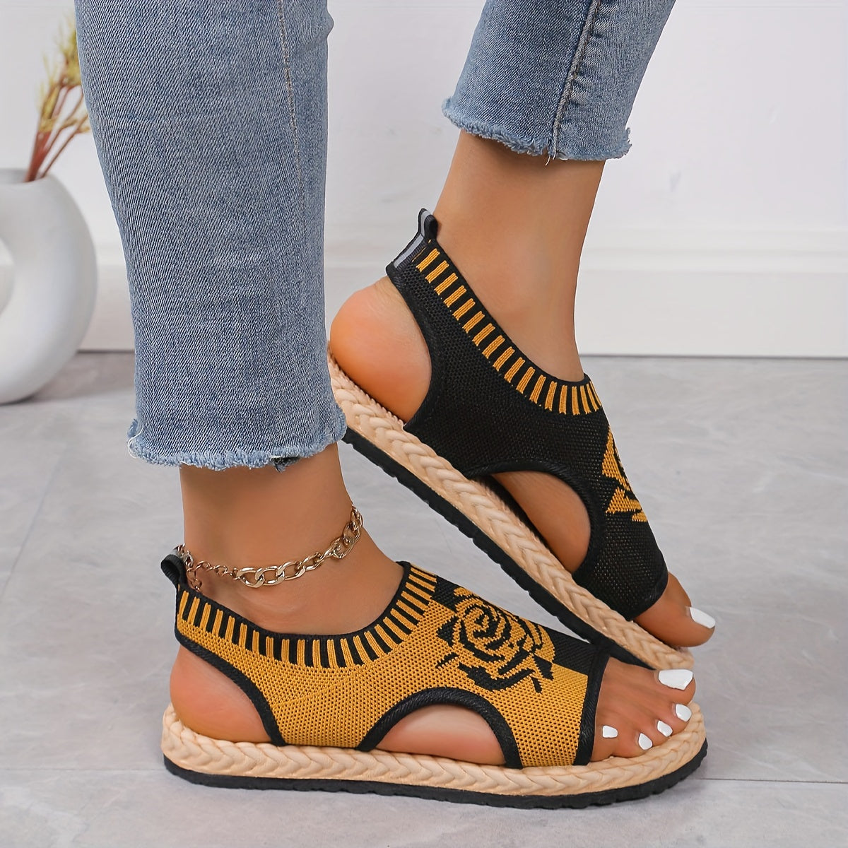 Damen Sommer-Sandalen mit Blumenmuster – Bequeme Freizeitschuhe mit offener Spitze