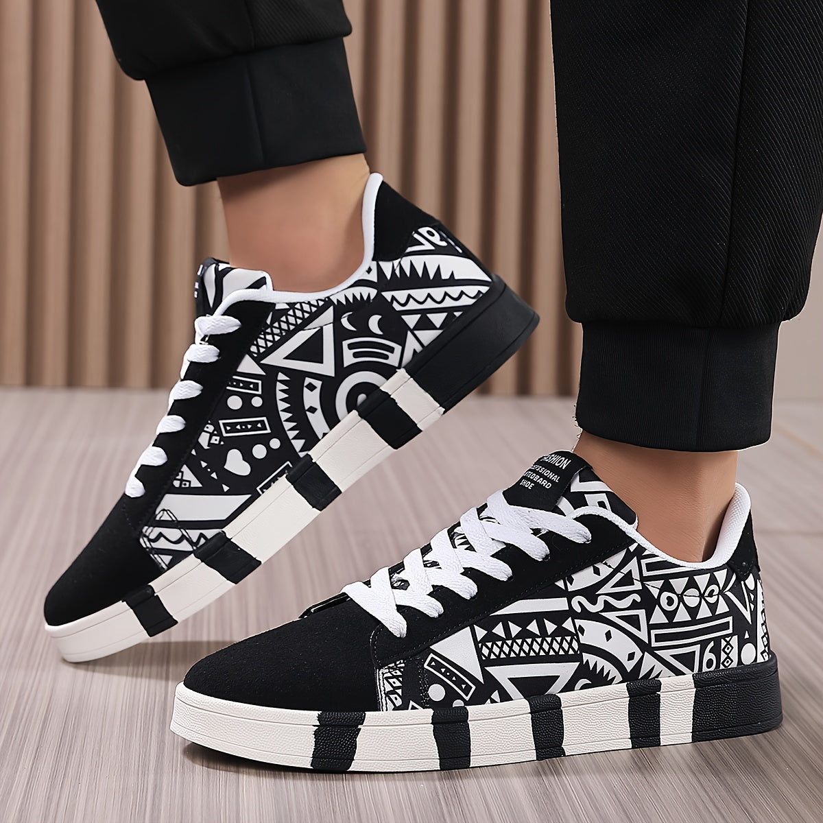 Men's sneakers with colorful geometric pattern – street style casual shoes for outdoor and everyday use