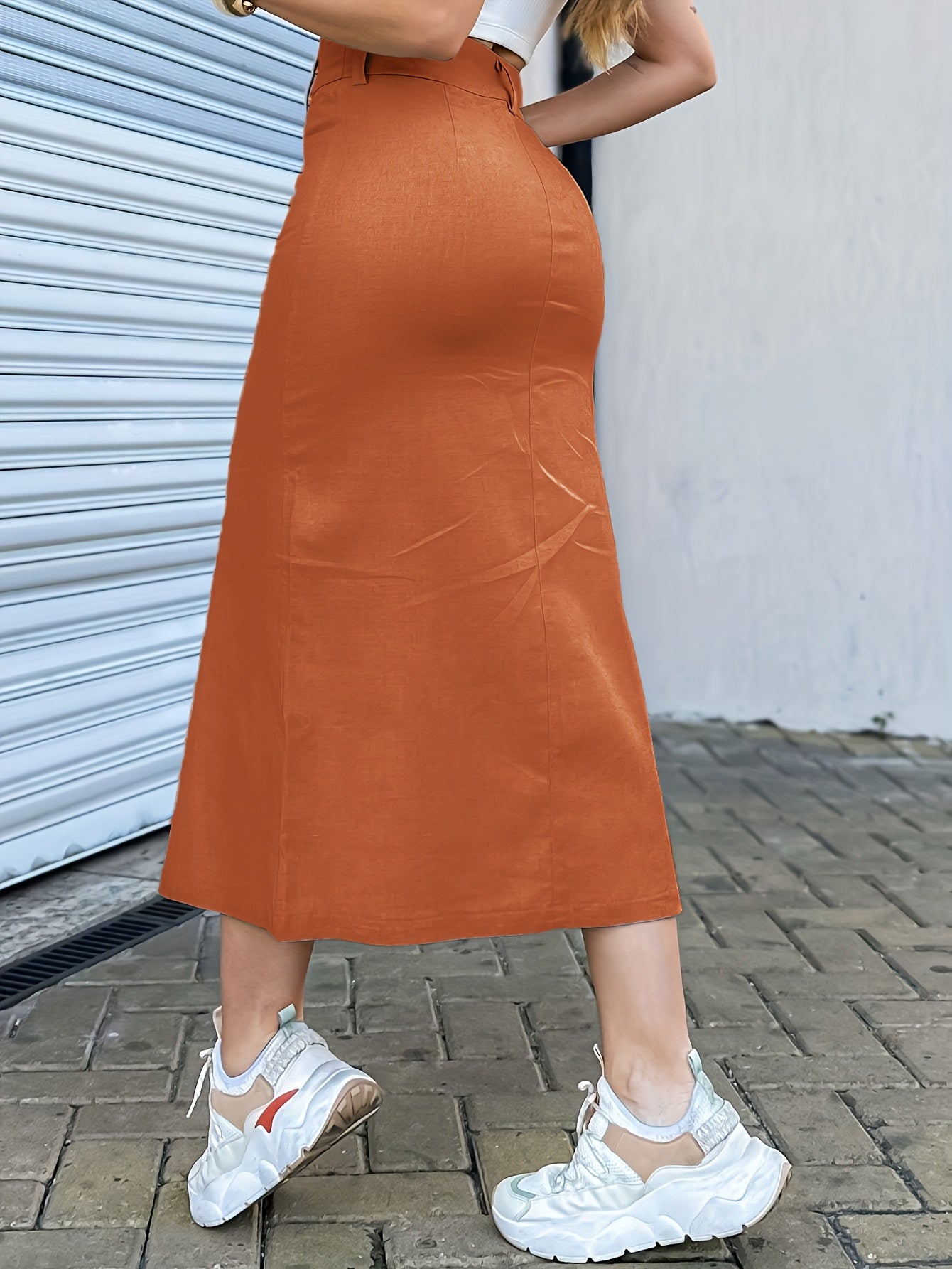 Women's midi skirt with front slit – Elegant casual style for everyday and leisure