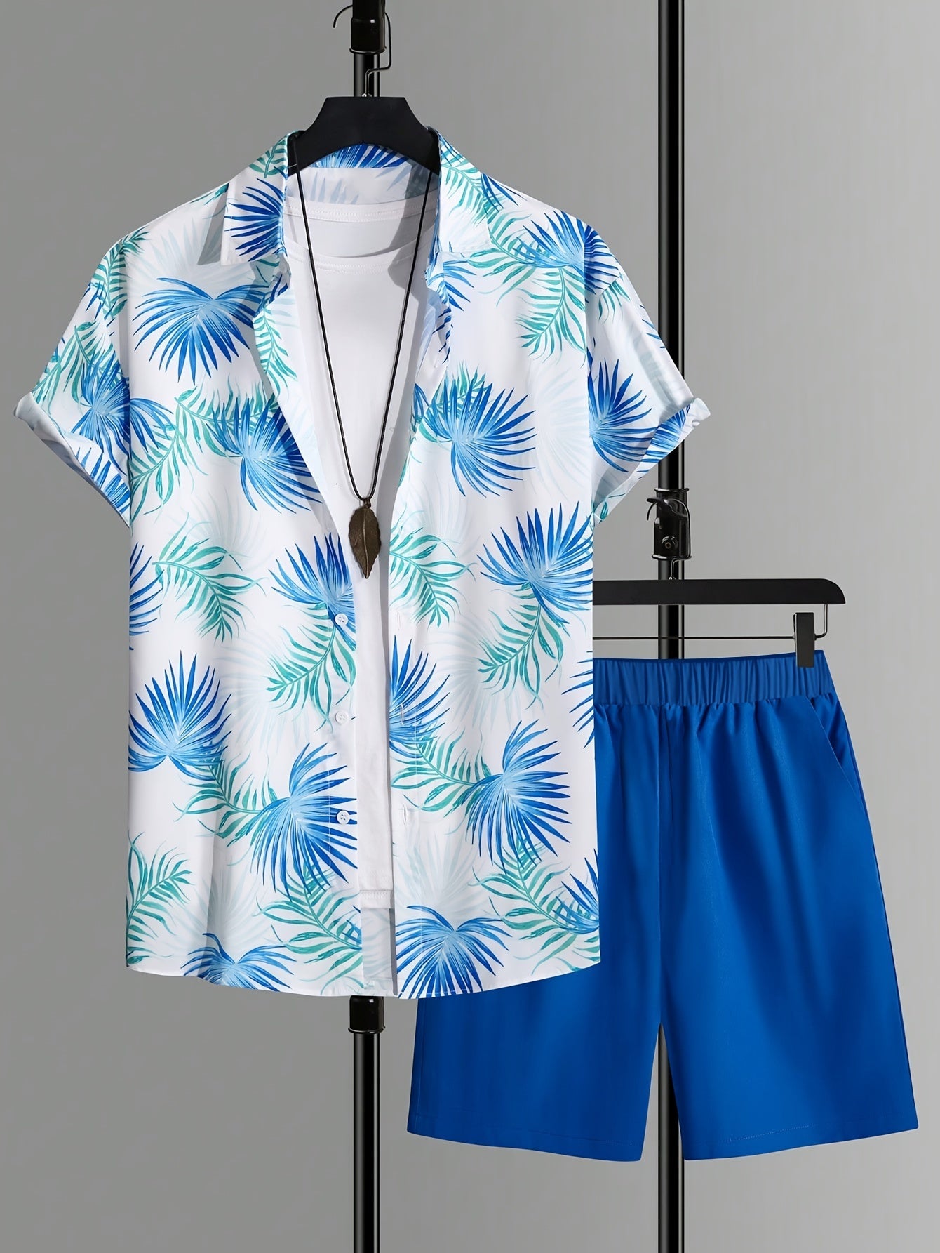 Herren Sommer Strand Set – Tropisches Kurzarmhemd & Shorts – Modisches Freizeit Outfit