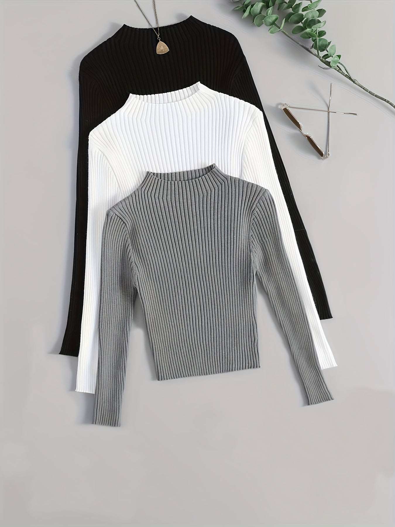 Gerippter Langarm-Pullover mit Stehkragen für Damen, einfarbig