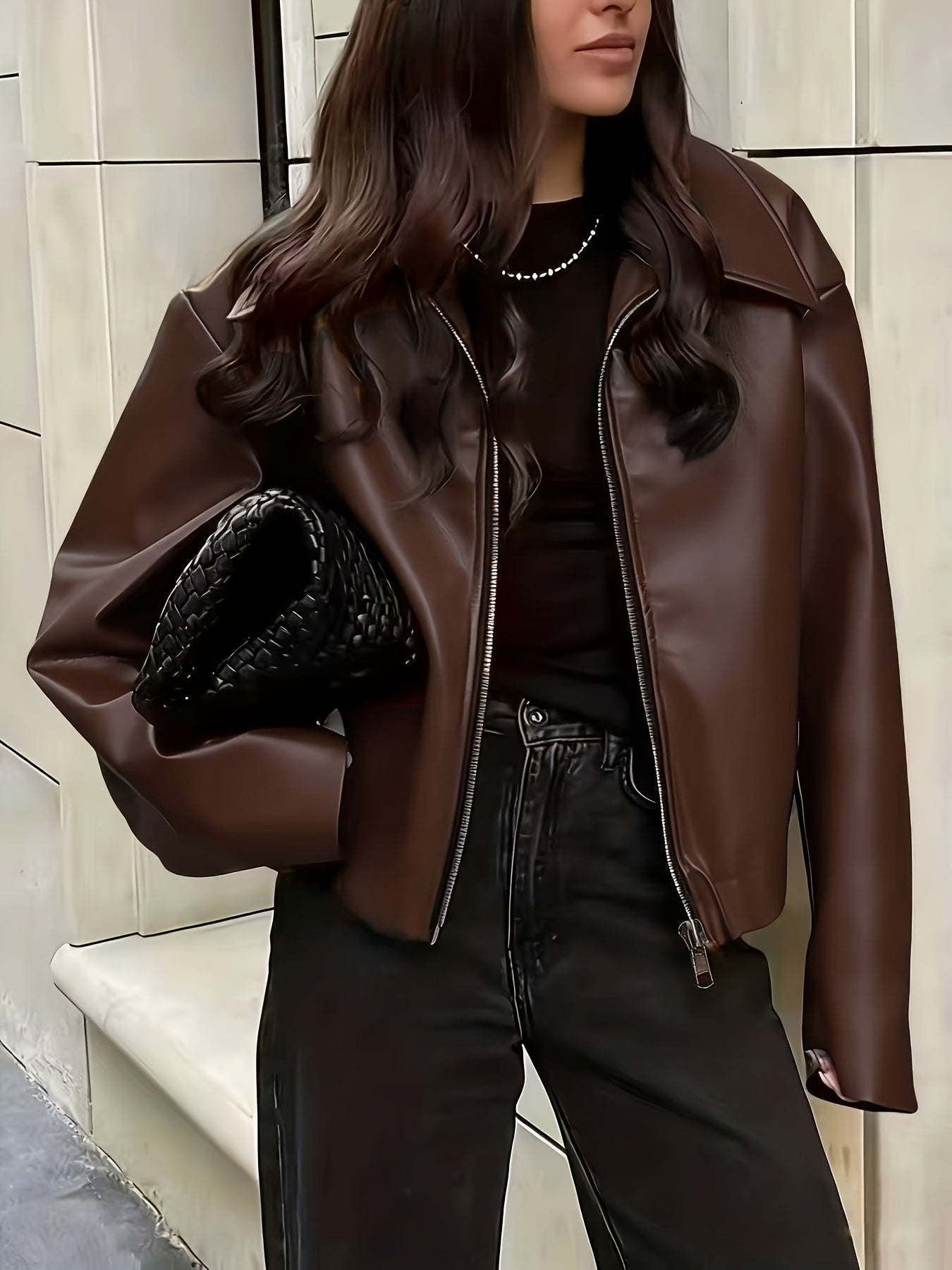Women's leather-look bomber jacket with zipper and collar