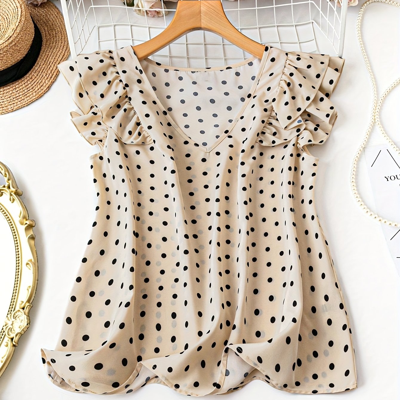 Damen Polka Dot Bluse mit V-Ausschnitt und Rüschenärmeln – Eleganter Alltags- und Büro-Look