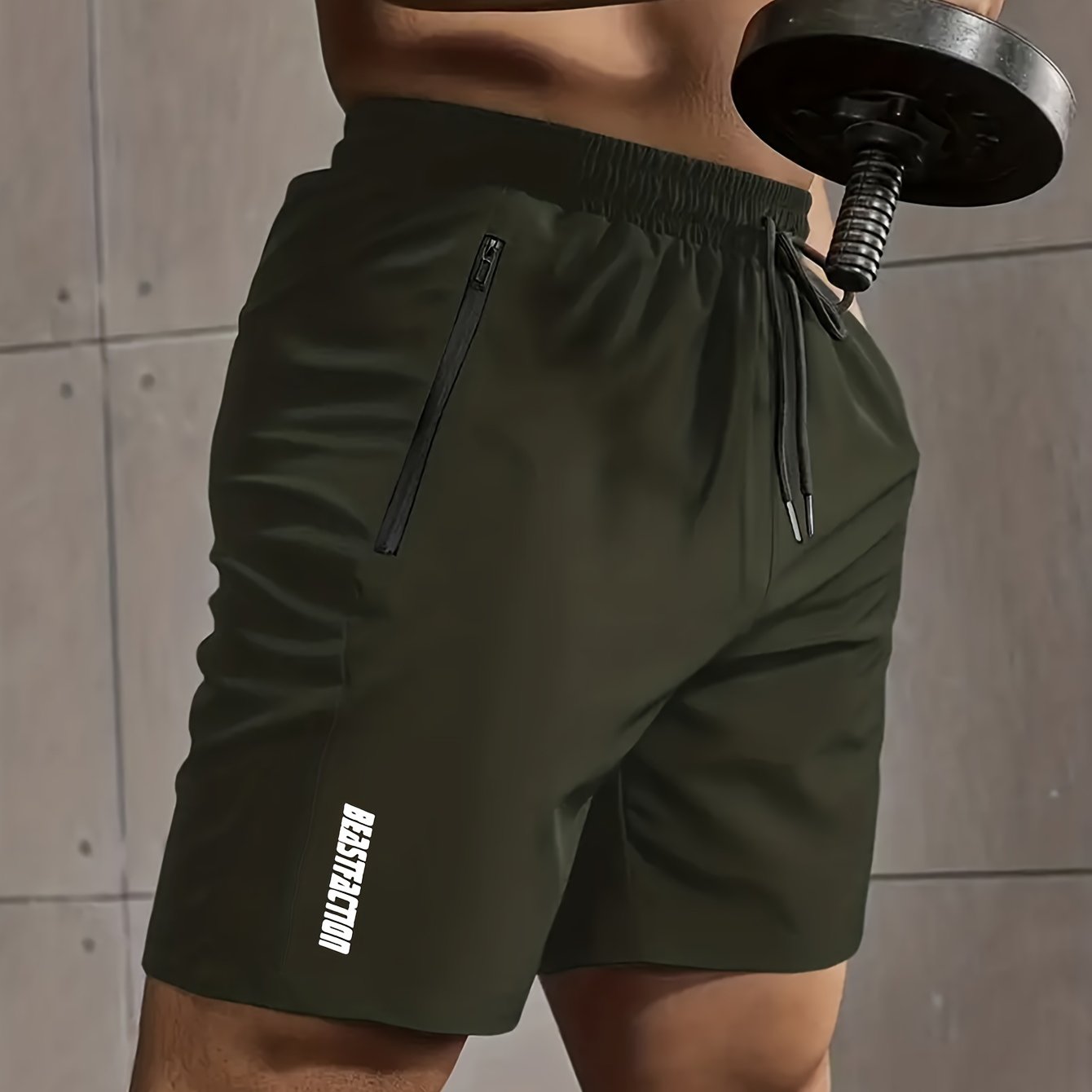 Men's Sports and Fitness Shorts with Zipper Pocket – Ideal for Training & Leisure