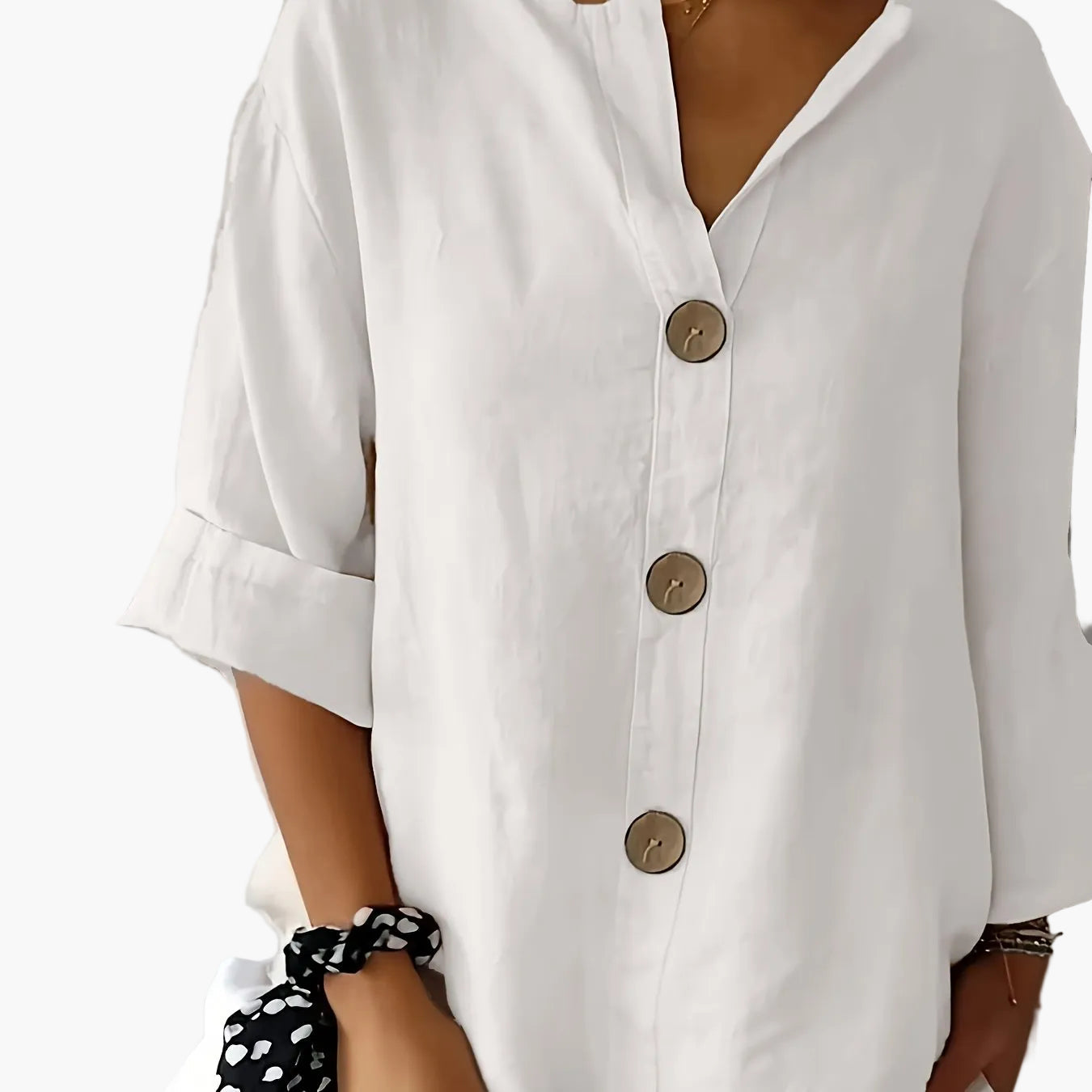 Women's blouse with large buttons and loose fit – everyday & office, casual style