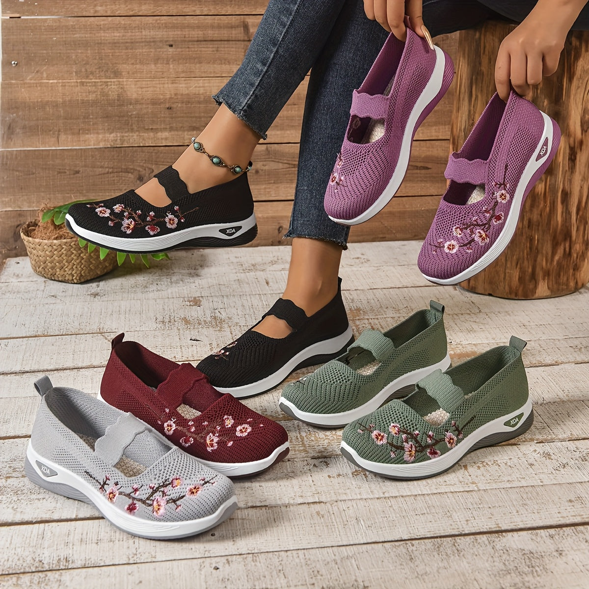 Women's Comfort Slip-ons with Embroidery and Wedge Heel – Casual and Everyday Use