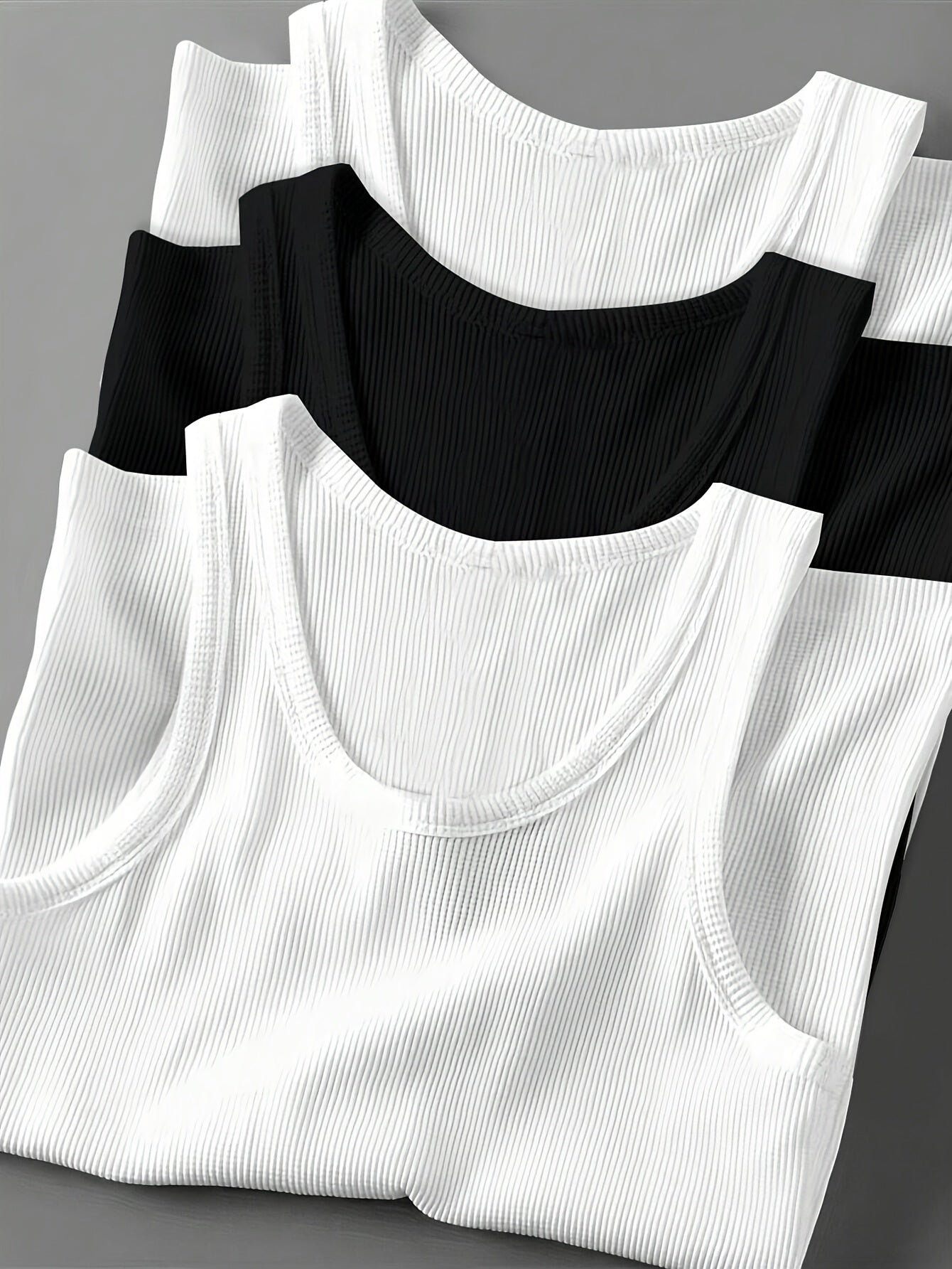 Men's Sporty Ribbed Tank Top – Modern Training and Casual Top