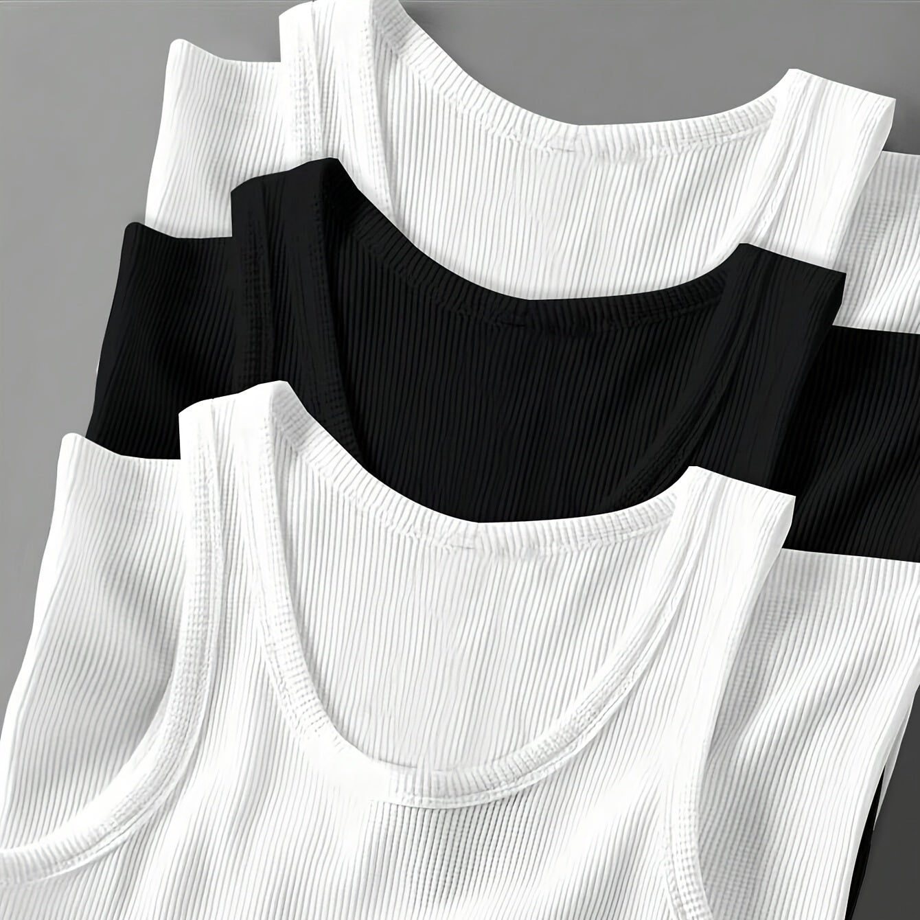 Men's Sporty Ribbed Tank Top – Modern Training and Casual Top